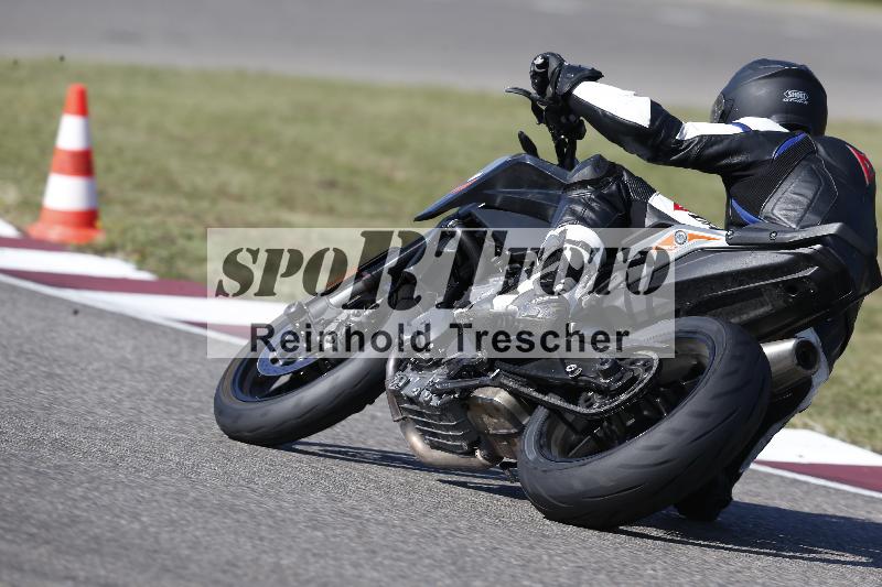 /Archiv-2025/49 26.08.2025 Cornu Master School ADR/blau-bleu/50